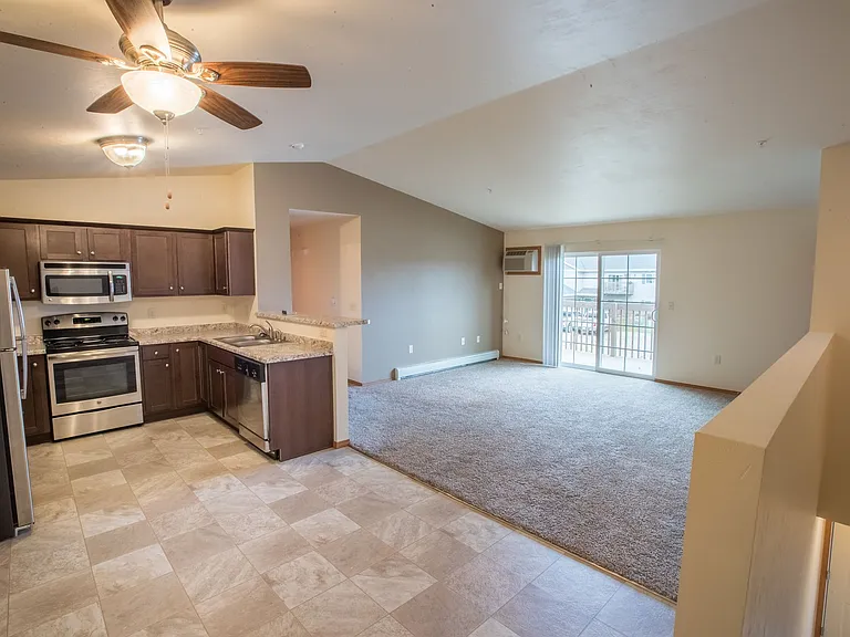 228 Baker Blvd — Photo 8