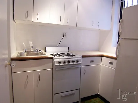 Rented by Hecht Group | media 20