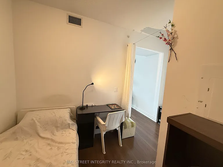 99 S Town Centre Blvd #315 — Photo 12