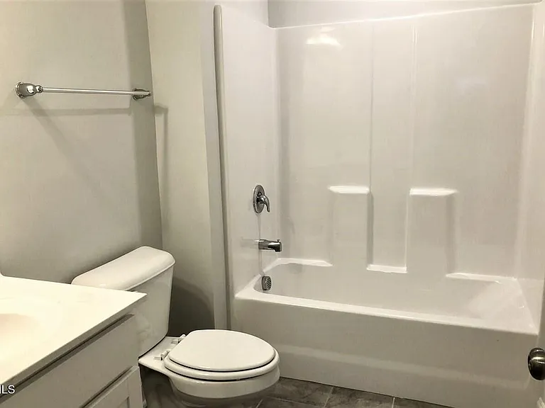 203 Condra Rd — Photo 12
