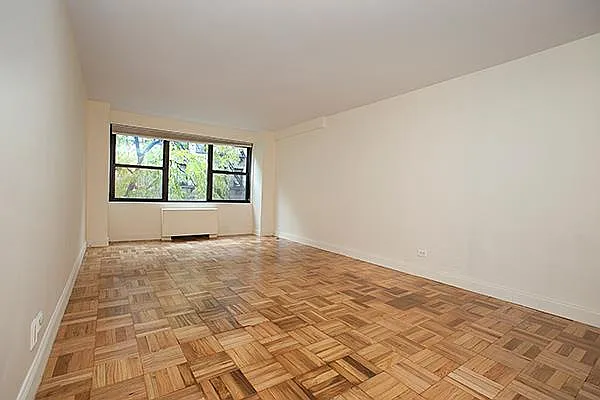 Sold by Mazzeo Real Estate | media 4