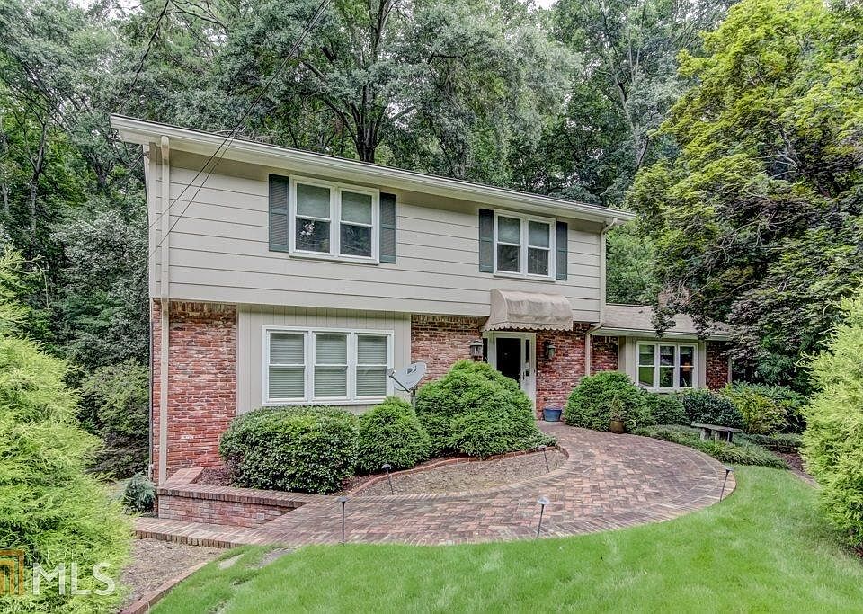 1st image of 2915 Leafwood Dr SE