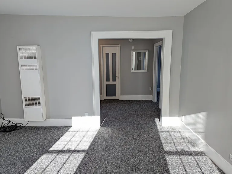 5486 Broadway St #1 — Photo 11