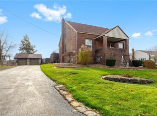 431 Blossom Ave, Campbell, OH 44405
