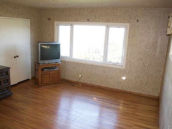 4th image of 520 Via Monte Doro