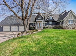 459 Treasure Island Dr, Mattawan, MI