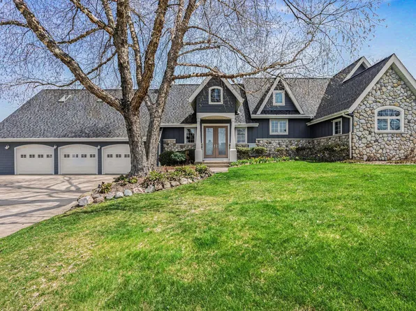 459 Treasure Island Dr, Mattawan, MI 49071