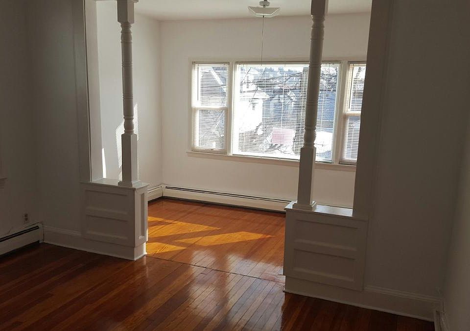 1st image of 177 Banta Ave