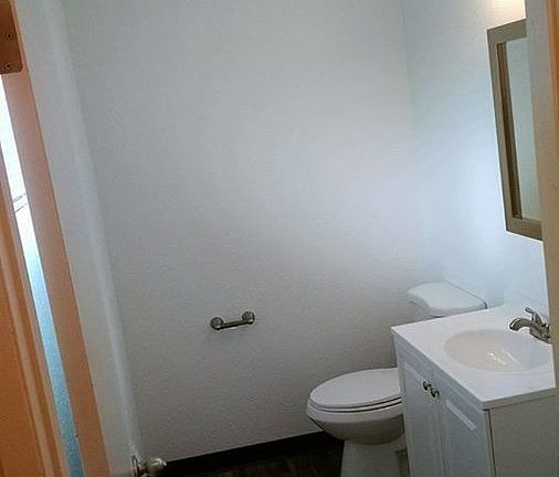 4th image of 775 Monroe St APT 27