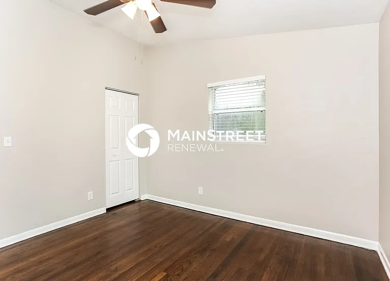 7806 Delaroche Dr — Photo 8