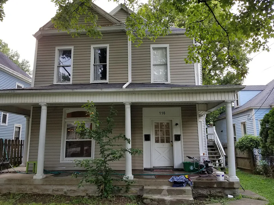 116 Waverly Ct #1
