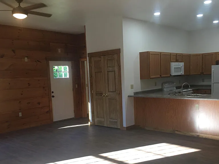 75 Main St — Photo 16