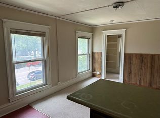 614 S Clinton St #2, Iowa City, IA 52240
