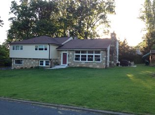 3520 Hale Rd, Huntingdon Valley, PA 19006