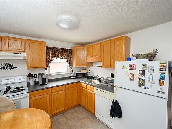 4th image of 1225 Sea St