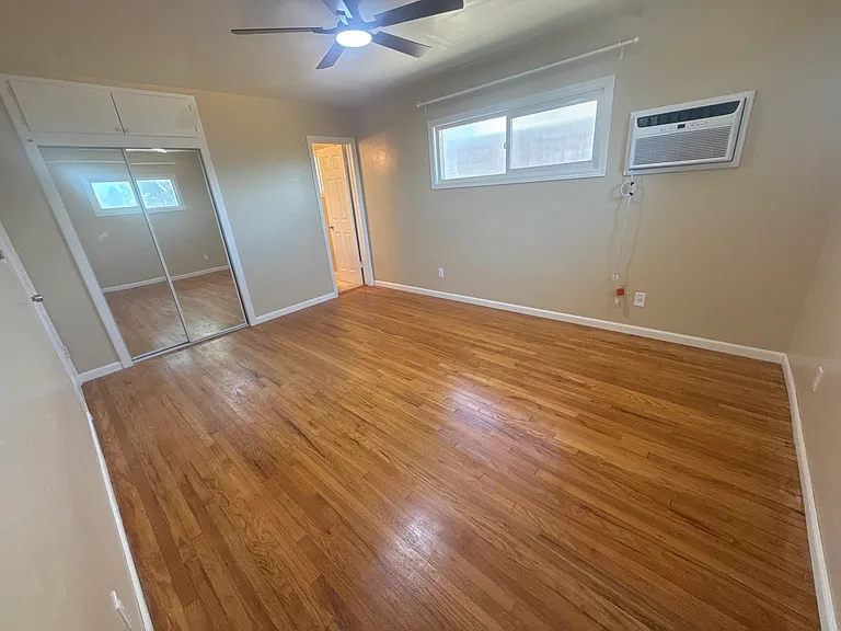 5457 Dorothy Dr — Photo 12