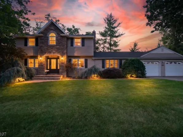 68 Fieldstone Pl, Wayne Twp., NJ 07470