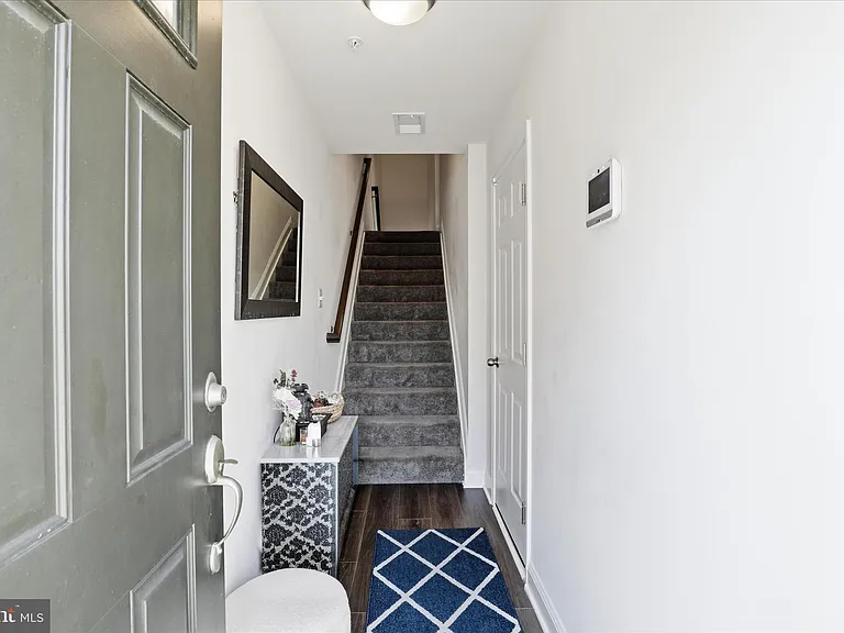 16416 Fife Way — Photo 5