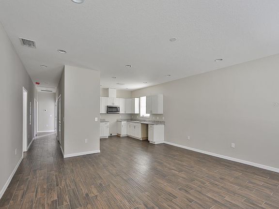 5th image of 2909 E 24th Ave