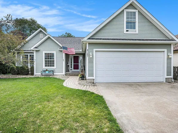 4187 Blue River Dr, Saint Clair, MI 48079