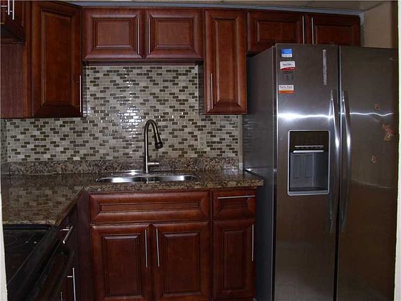 5th image of 6193 Rock Island Rd APT 205