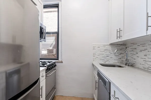 Rented by Oxford Property Group | media 27