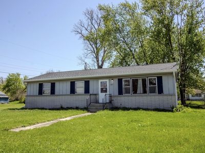 105 W Green St, San Pierre, IN, 46374