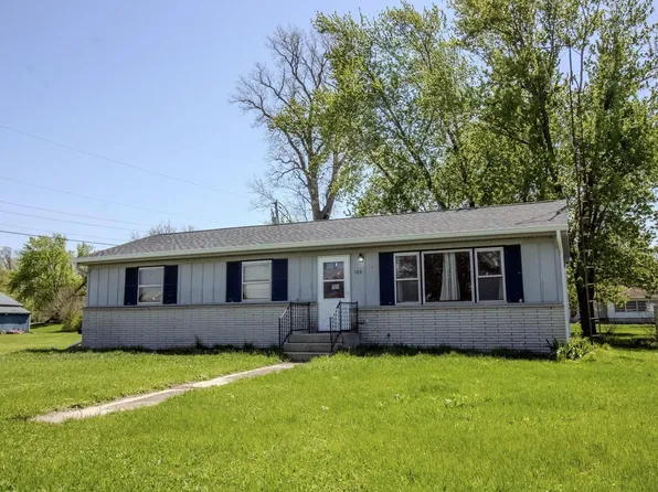 105 W Green St, San Pierre, IN 46374