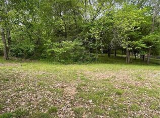 13133 Swartz Rd, Bonner Springs, KS 66012