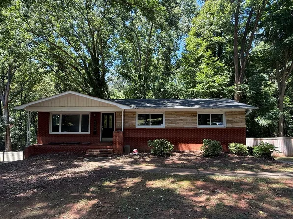 6228 Candlewood Dr, Charlotte, NC 28210
