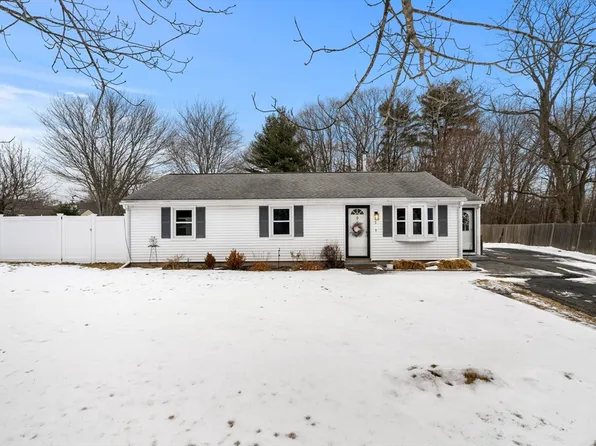 1 Democracy Dr, Amesbury, MA 01913