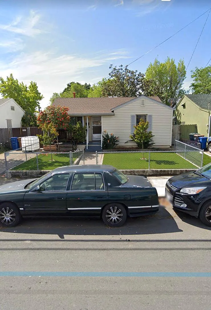 525 W Madill St photo 1
