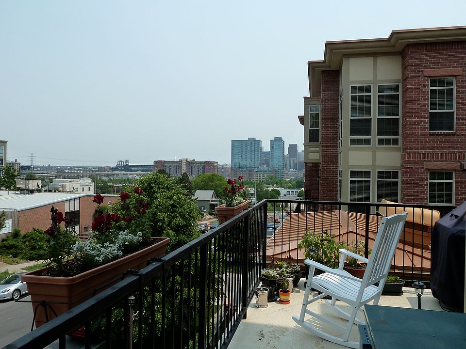 1st image of 2580 17th St Unit 207