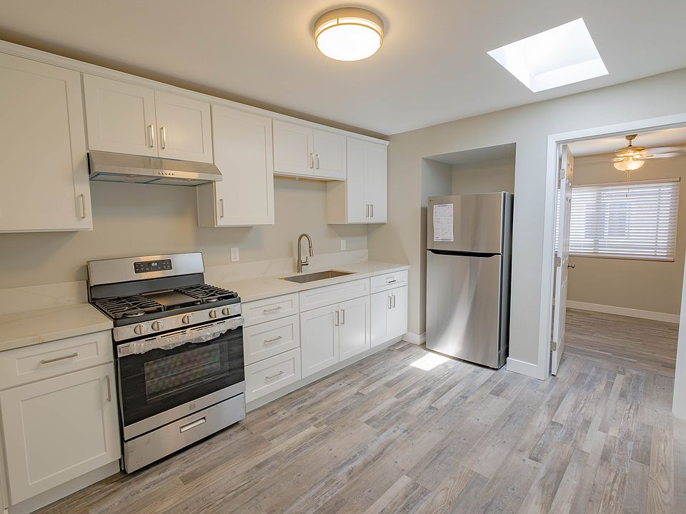 1st image of 9521 Glencannon Dr #B