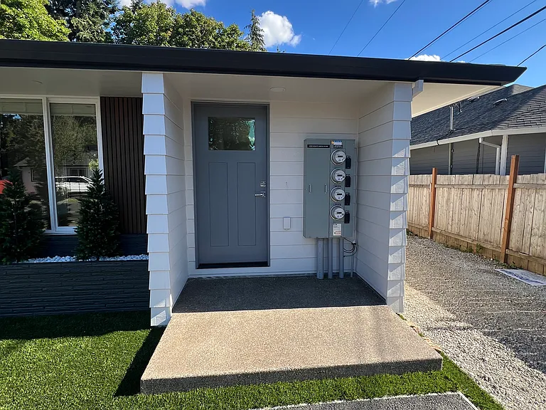 14402 SE Main St #B — Photo 4