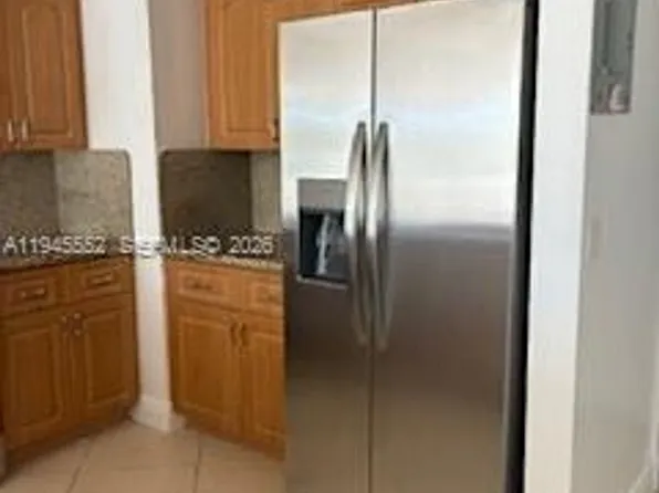 2950 SW 3rd Ave, Miami, FL