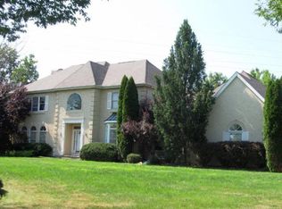 28 Kinglet Dr N, Cranbury, NJ