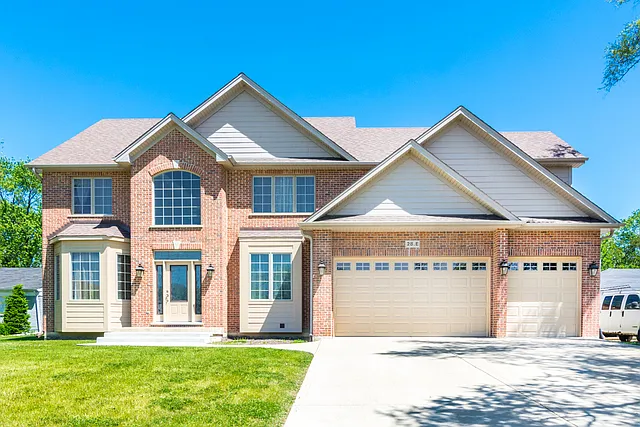 28 E 15th St photo 1