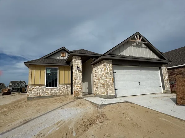 6101 Pocono Dr, College Station, TX 77845