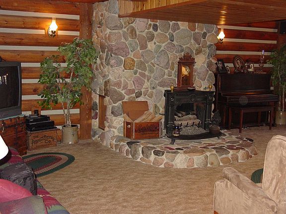 Cozy Family Room