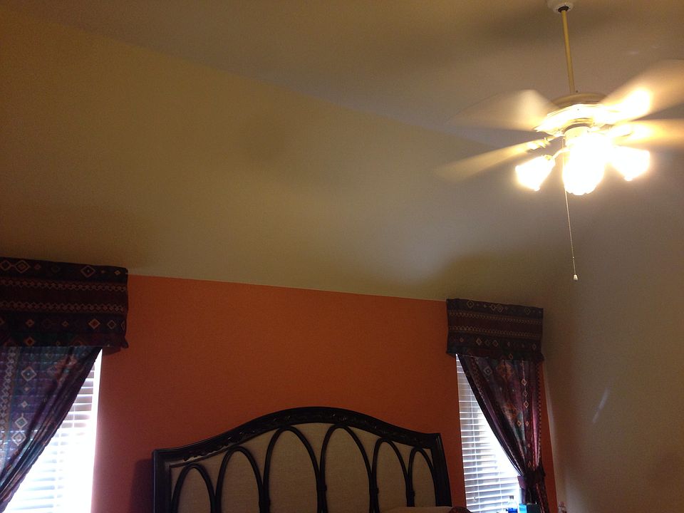 Ceiling painted kilim beige