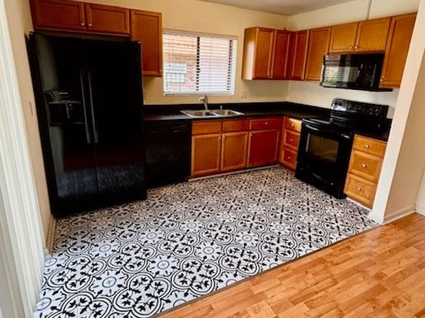 1408 Park Shore Cir APT 4