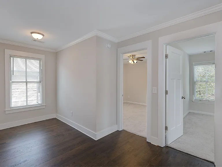 2033 Cherokee Dr — Photo 25