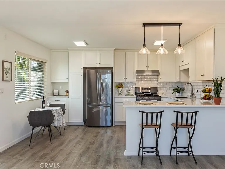 26015 Narbonne Ave #14 — Photo 3