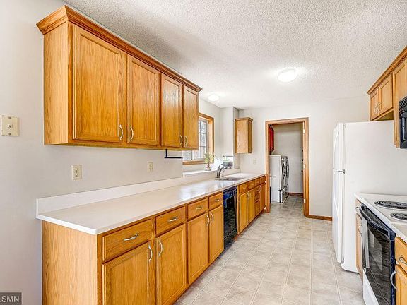 5th image of 21063 Bridle Pass Dr