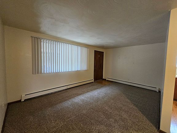 5th image of 1440 Emery St APT 6