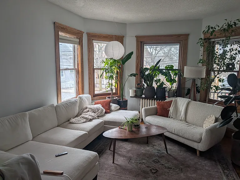 132 North St — Photo 1