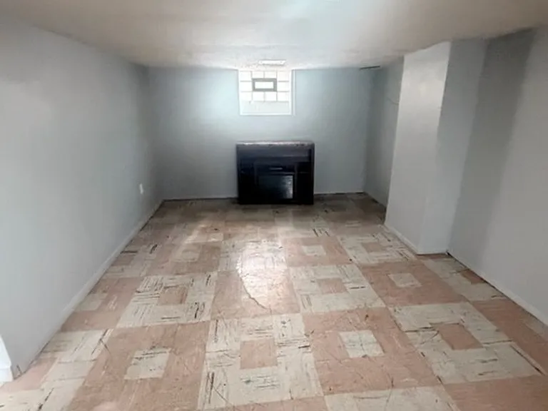 11215 Langton Ave — Photo 28