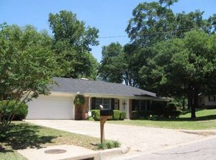 2506 Merry Ln, Tyler, TX 75701