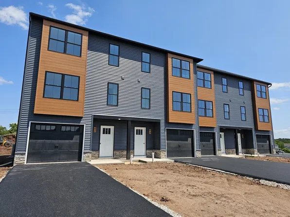 44 Old Stone Way, York, PA 17406